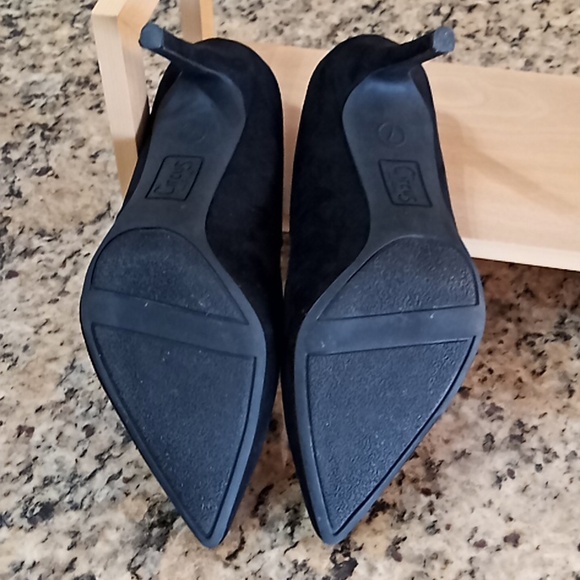 Sam Edelman "Circus" Black Velvet Shoes. Great Cond. Worn once for pictures. (7) - Picture 8 of 16